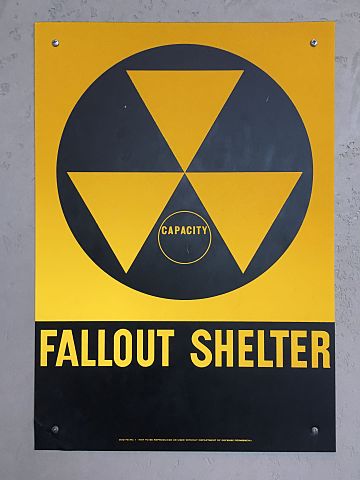 360px-United_States_of_America_Fallout_shelter_sign